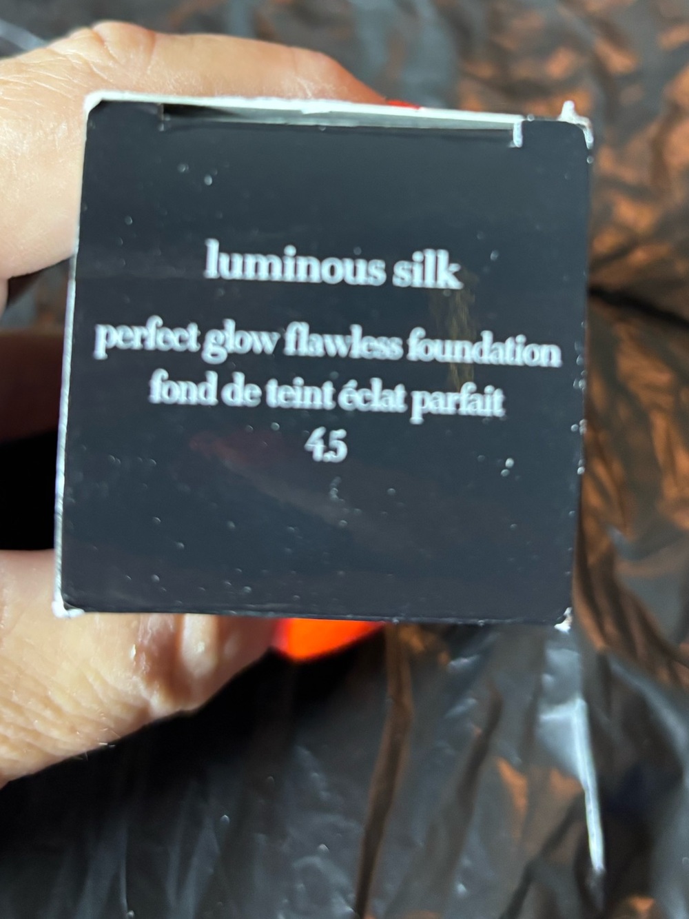 Giorgio Armani Luminous Silk Foundation Perfect Glow Flawless Foundation 4.5 NEW - Picture 5 of 7